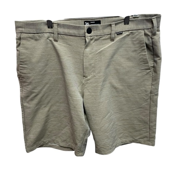 Hurley Other - Hurley Nike collaboration golf chino shorts men’s size 36 tan activewear